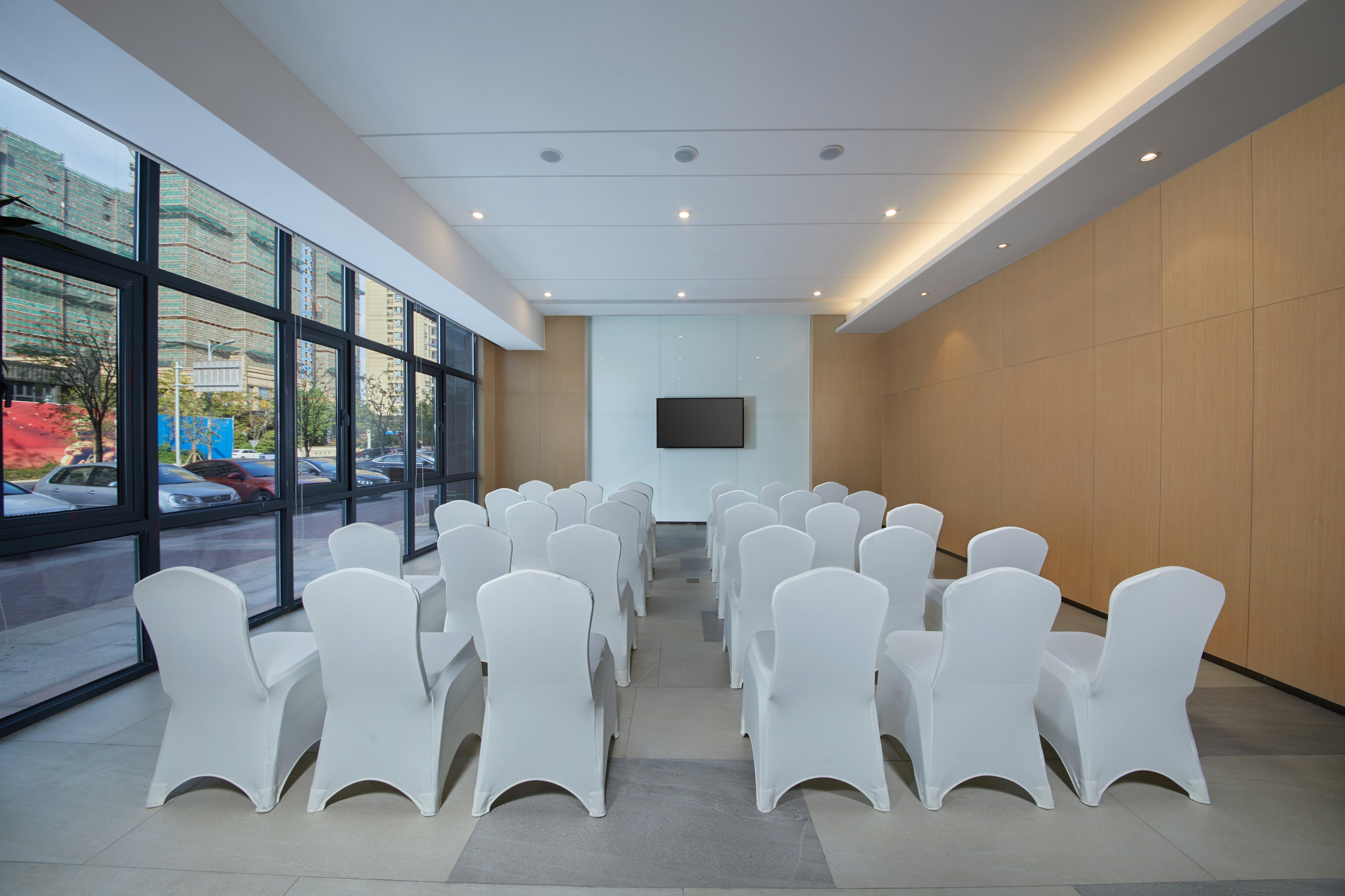 Holiday Inn Express Zhangjiagang East By Ihg Exterior photo